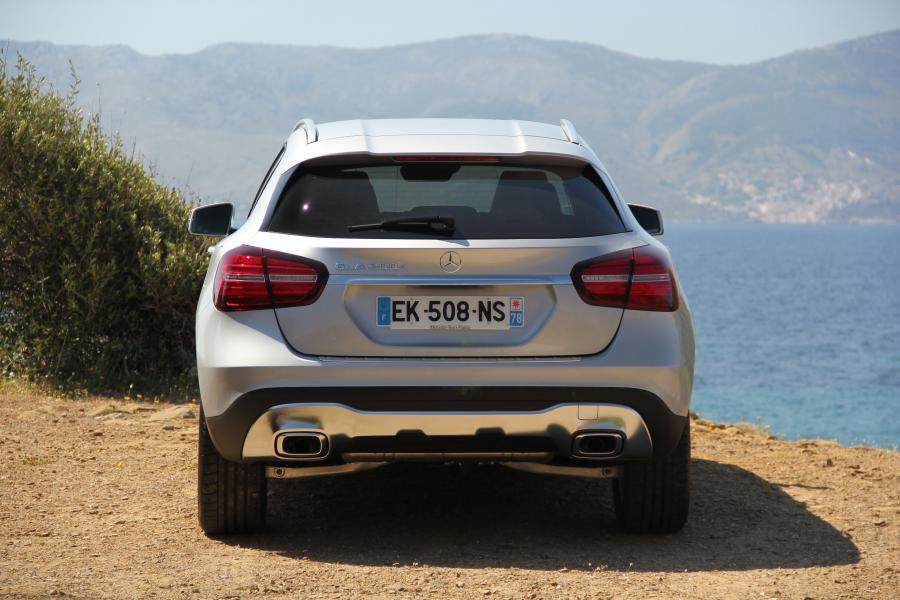  Mercedes-Benz GLA200 d 2017 года  (WW) (фото 14 из 24)